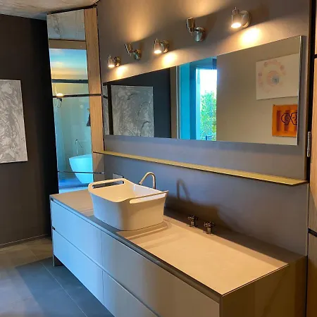 Belvedere_modern With View * ארונה